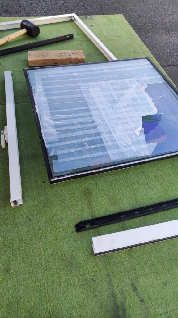 分解したペアガラス 防府市