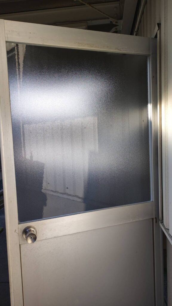 防府市三田尻の店舗ドアガラス交換修理 完了写真